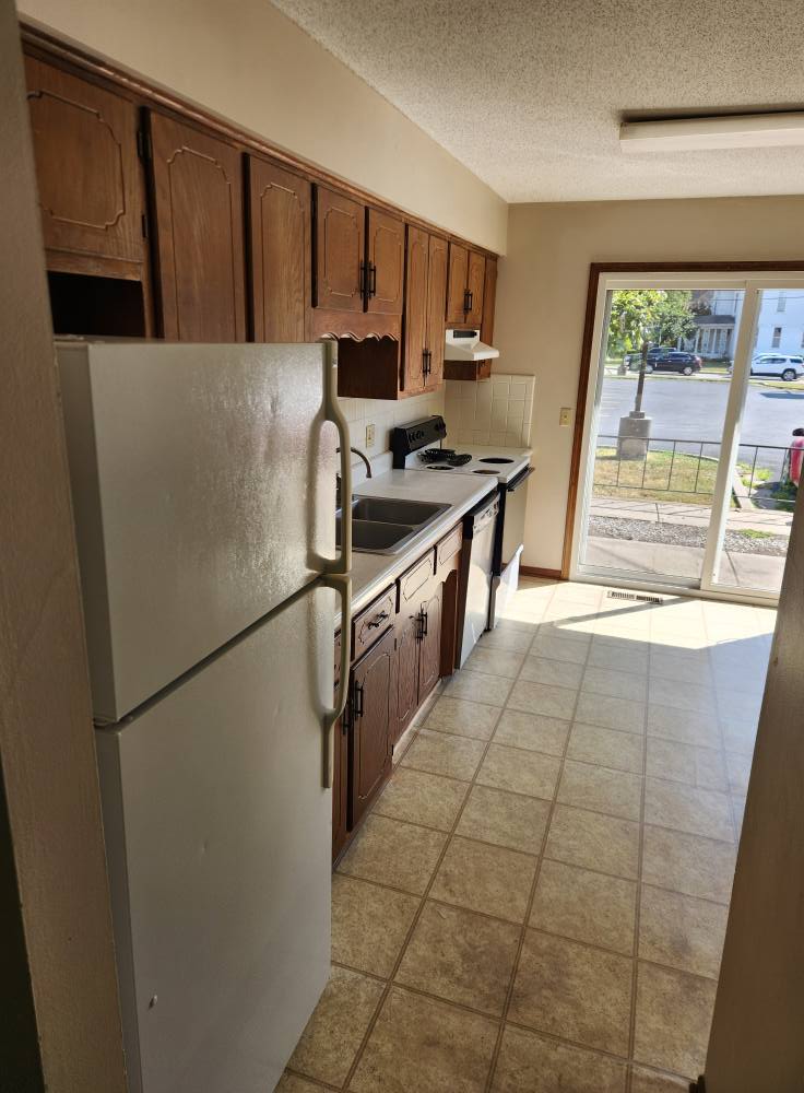 307 S 2nd St Clinton Mo Apt 1 1.jpg